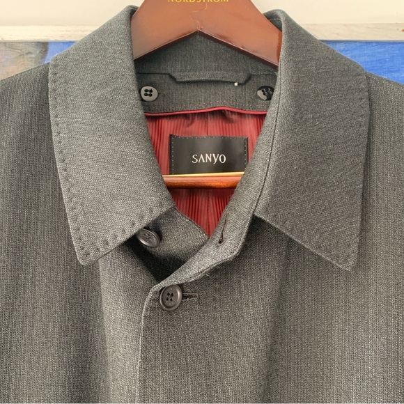 Sanyo charcoal wool and tencel overcoat. Removable breath thermal lining. size44 - Picture 3 of 13